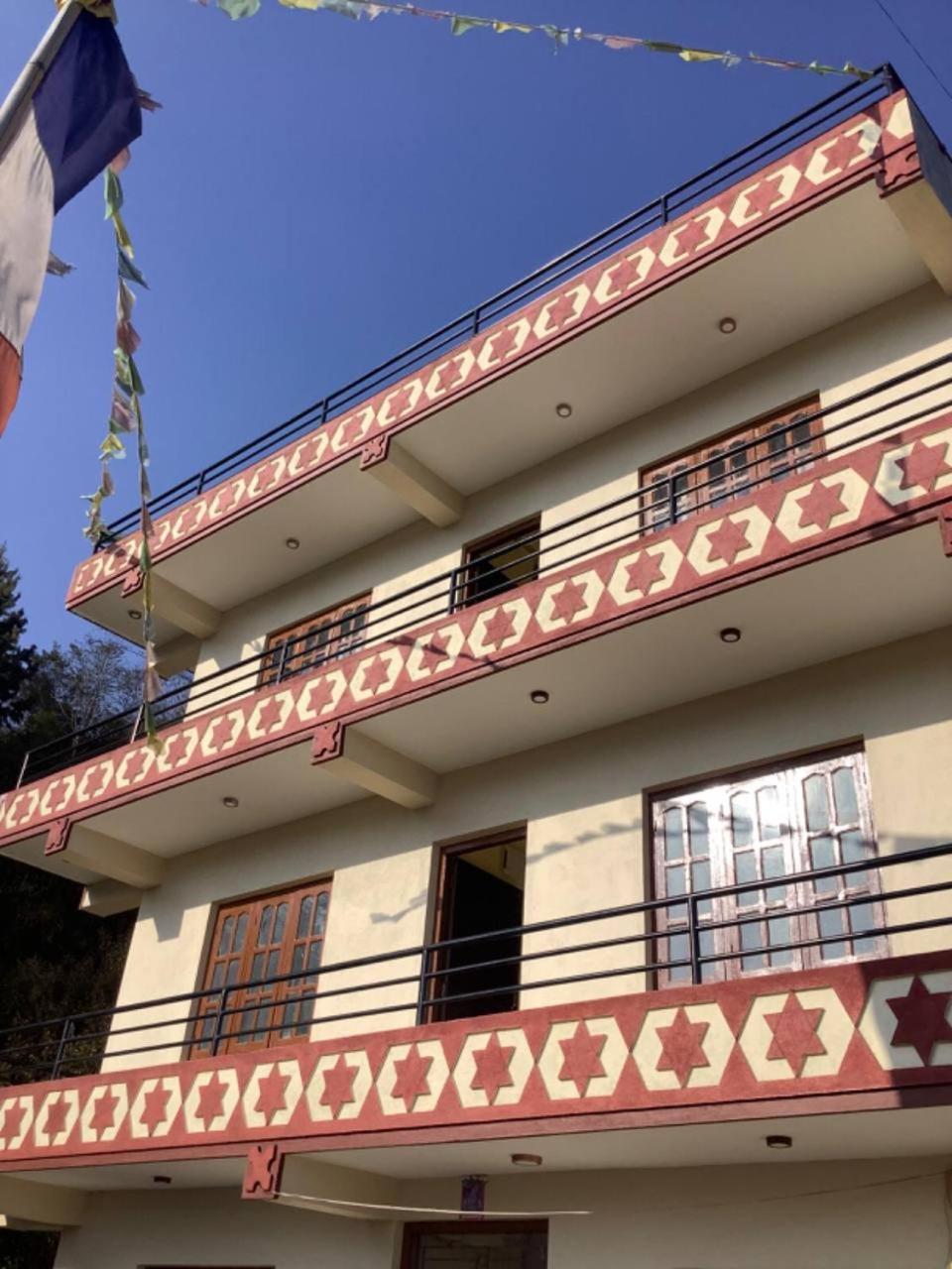 Countryside Comfort Homestay Нагаркот Экстерьер фото